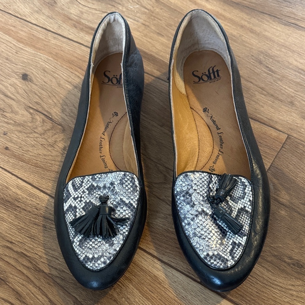 Sofft Black and Silver Tassel Loafers